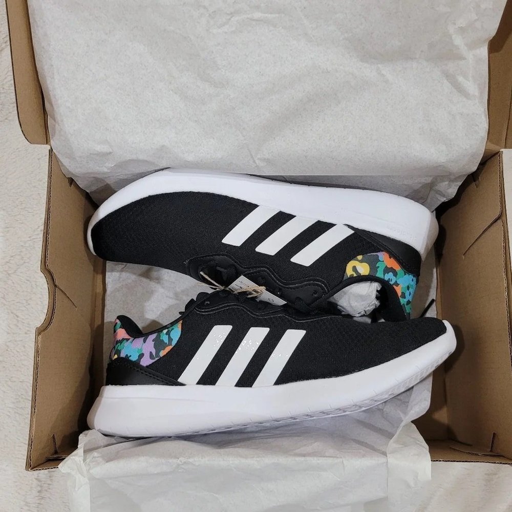adidas QT Racer 3.0 Womens Black Running Shoes
